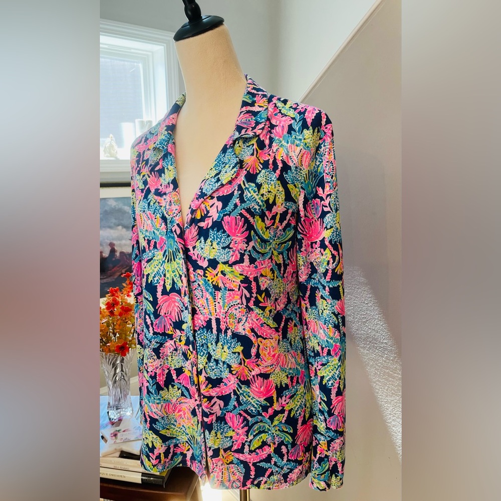 LILLY PULITZER Knit Top “Oyster Bay Seen & Heard” Long Sleeve 4-Button Up
